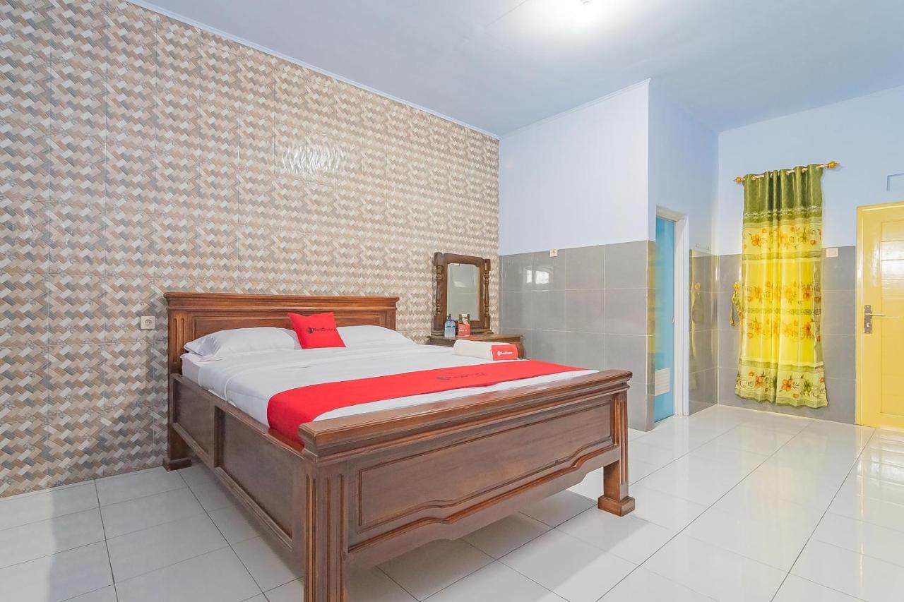 Reddoorz Syariah @ Tambak Mekar Street Subang Hotel Djalantjagak Exterior photo